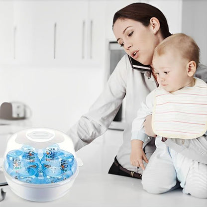 Maman parle au telephone en attendant le biberon 